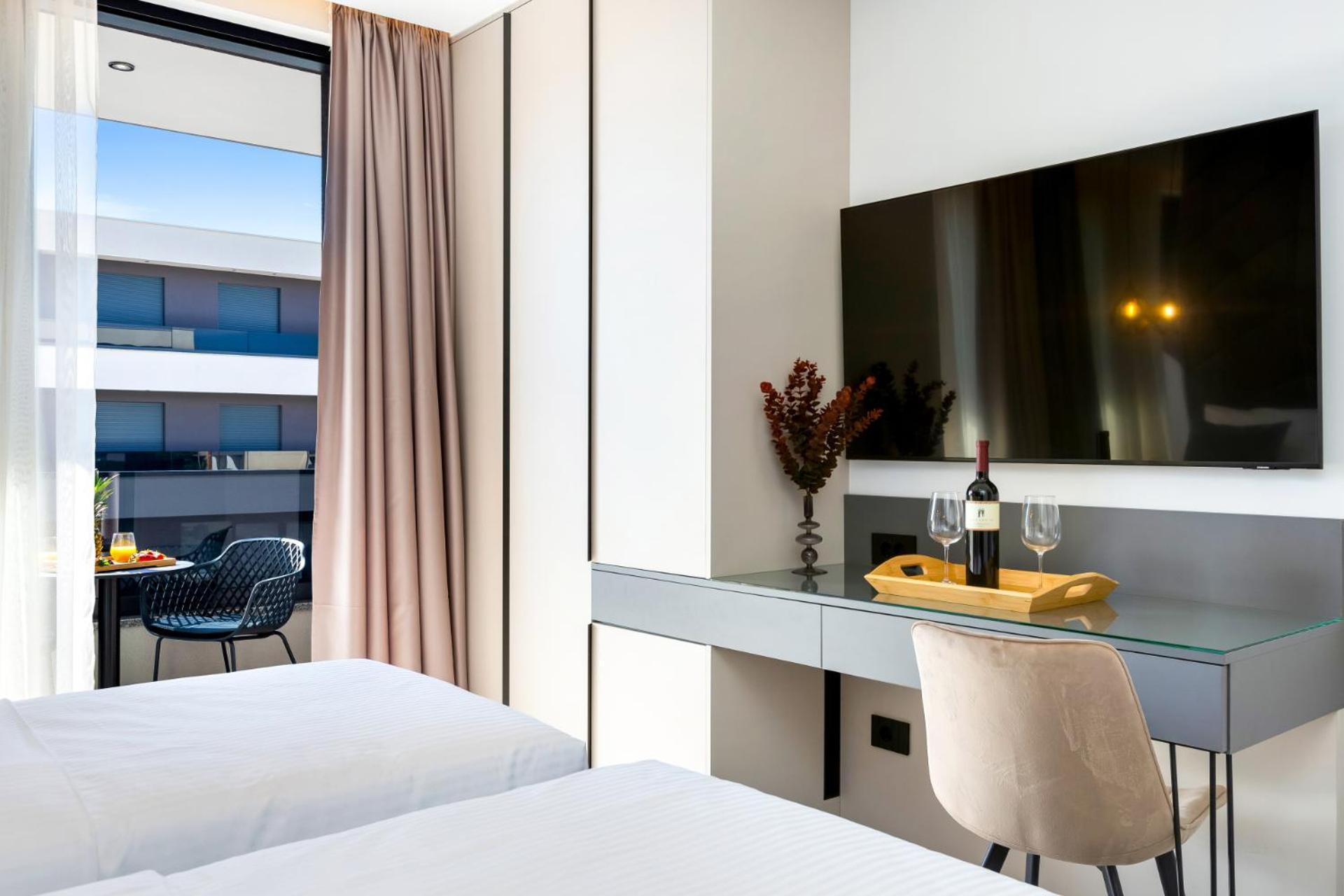 Fly Rooms Medulin - 50M From The Beach - New 2024 ภายนอก รูปภาพ